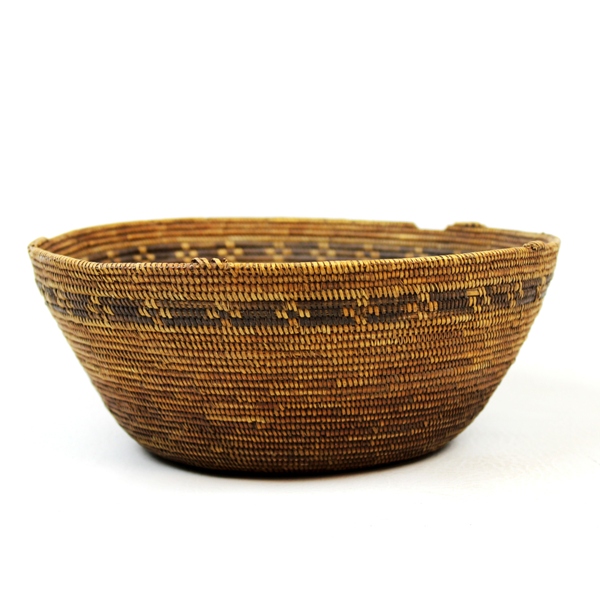 Native American yokuts basket / bowl - c. 1920s - 1930s