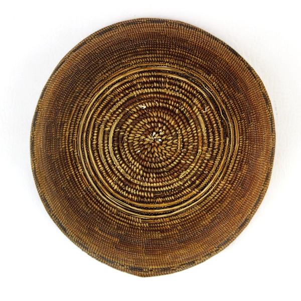 Native American yokuts basket / bowl - c. 1920s - 1930s