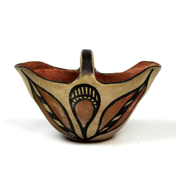 Santo Domingo Indian pueblo pottery - c. 1930s