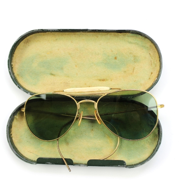 Korean War era USAF pilot sunglasses w/ B&L metal case