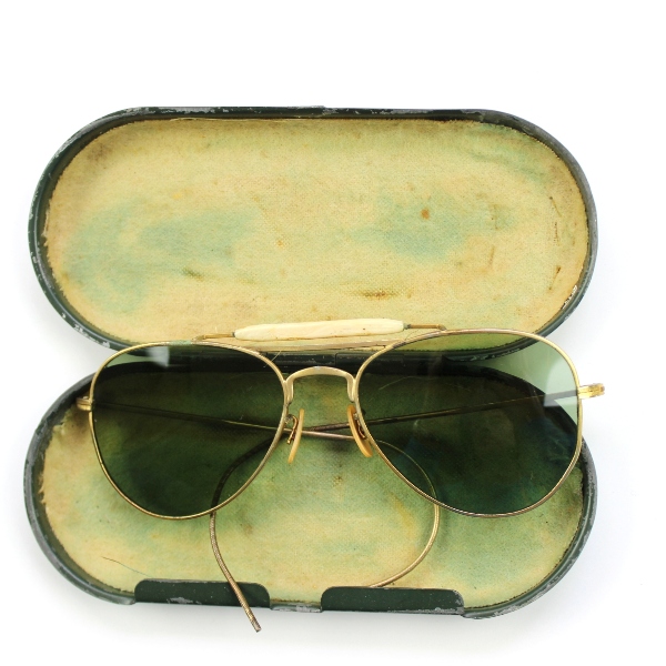 Korean War era USAF pilot sunglasses w/ B&L metal case