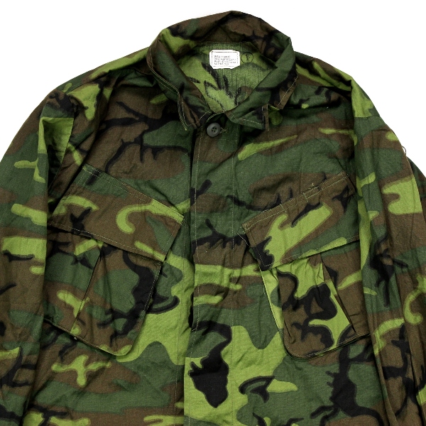 ERDL camouflage jungle fatigue / combat shirt - Small Regular - Mint