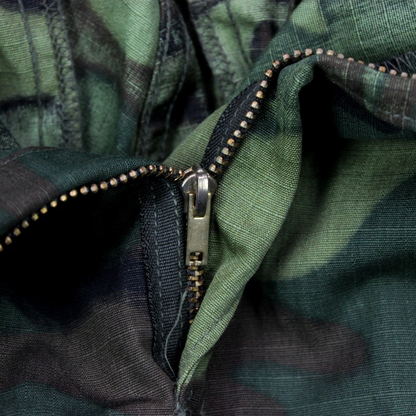 ERDL camouflage jungle fatigue / combat trousers - Regular Small