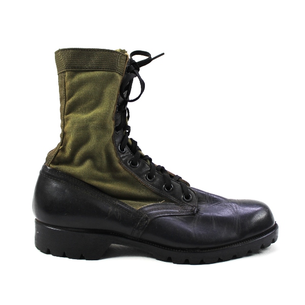 Scarce 2nd pattern jungle boots - Vibram soles - 8R