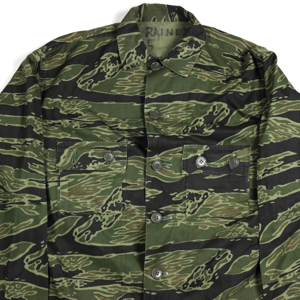 Scarce tiger stripes light-weight shirt