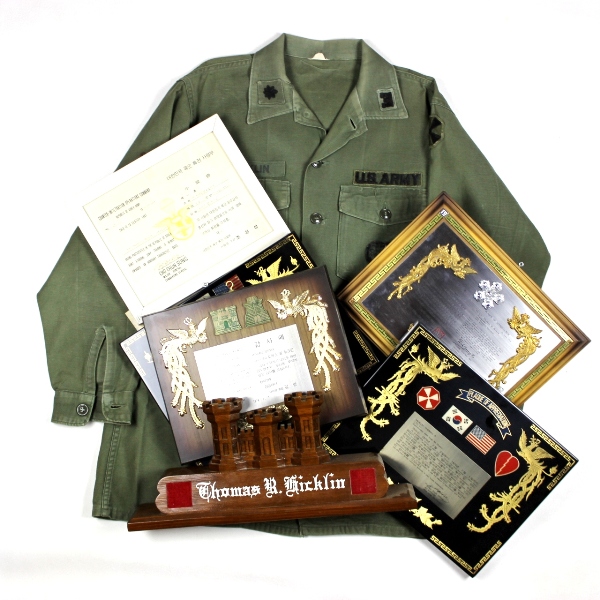 Engineer officer uniforms, plaques and misc. lot