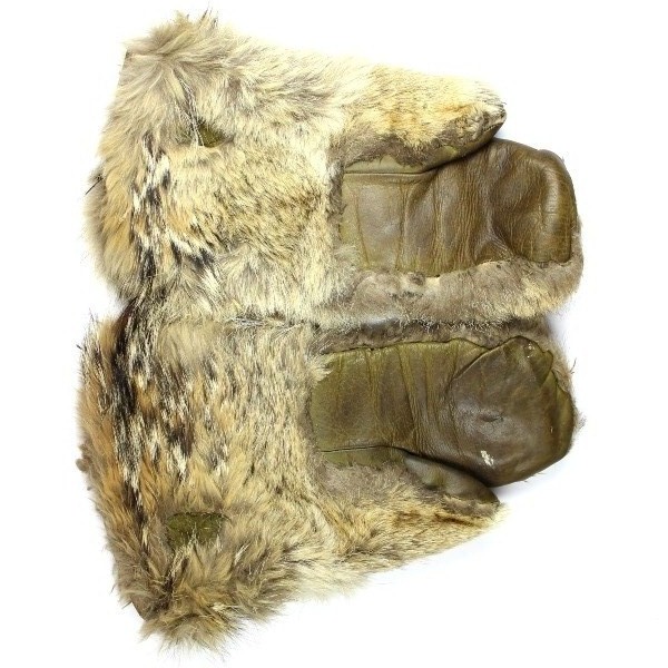 Fur covered mittens - Extreme cold climate