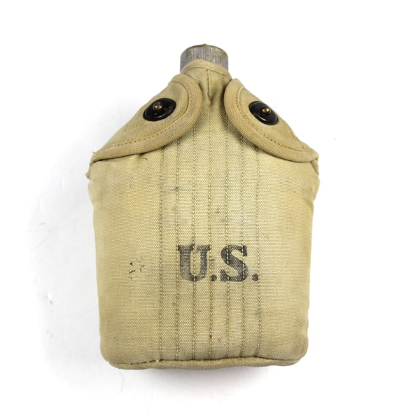 M1910 US Army canteen - L.C.C & Co 1917
