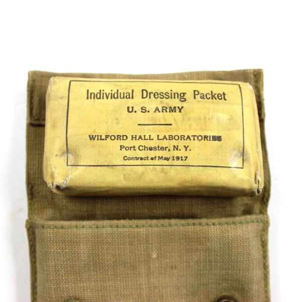 M1910 bandage carrier w/ 1st aid packet
