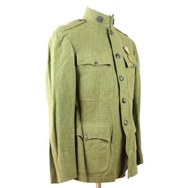 M1917 OD wool service tunic w/ WW1 victory medal - Air Service