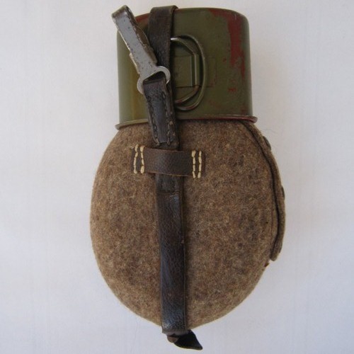 German WW2 M31 Canteen + cup