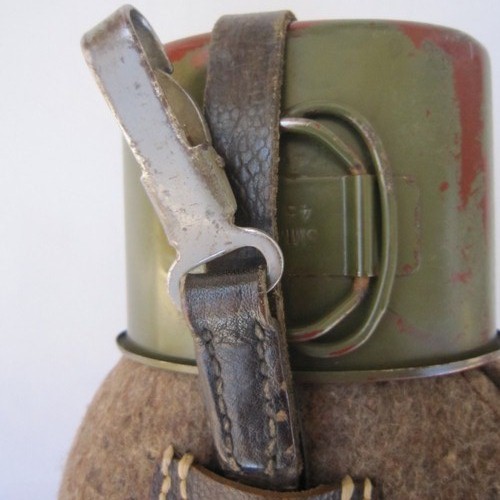 German WW2 M31 Canteen + cup