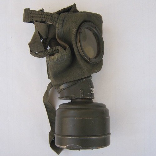 German WW2 M30 Gasmask + Canister