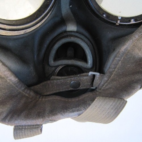 German WW2 M30 Gasmask + Canister