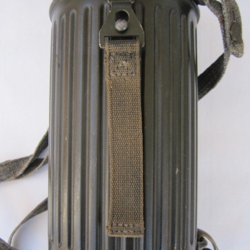 German WW2 M30 Gasmask + Canister