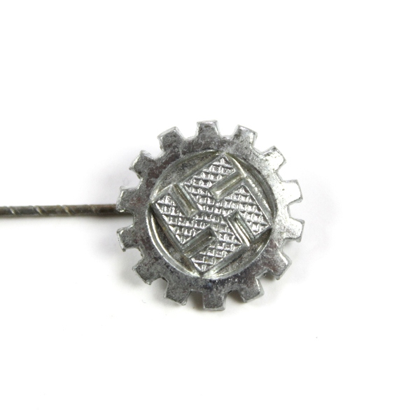 DAF member's stickpin