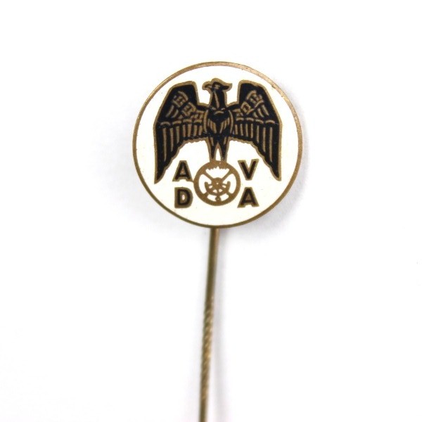 Unknown VA DA stickpin - pre-war association?