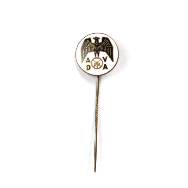 Unknown VA DA stickpin - pre-war association?