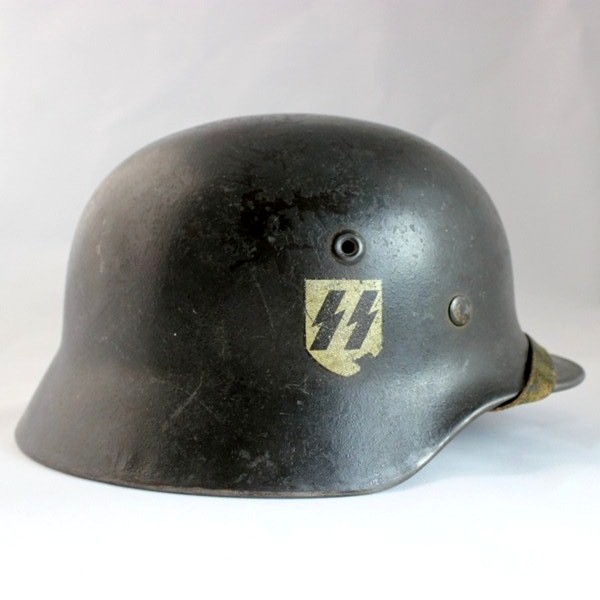 M1935 SS single decal helmet Q64