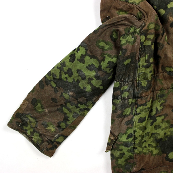 Oak-leaf camouflage reversible winter parka