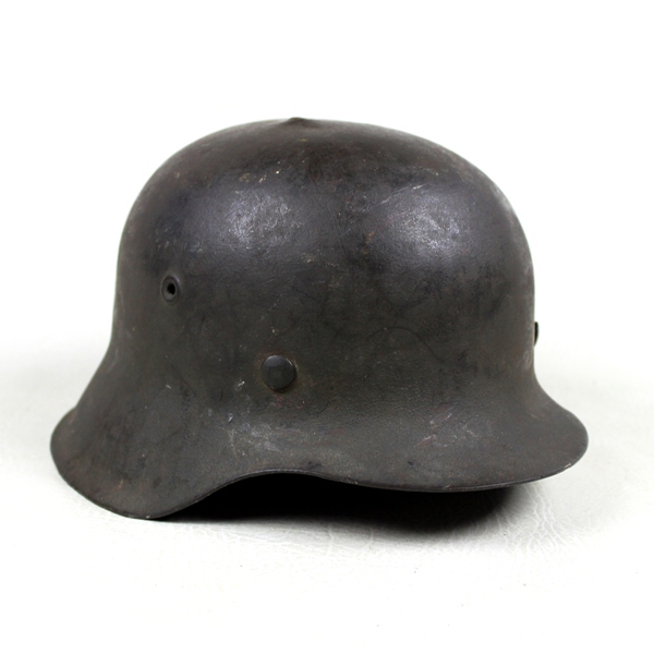 Single decal M1942 WH steel helmet - EF 62