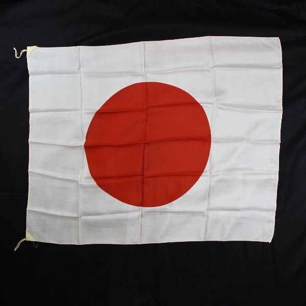 Japanese national / good luck flag - Silk construction - 35in x 28in