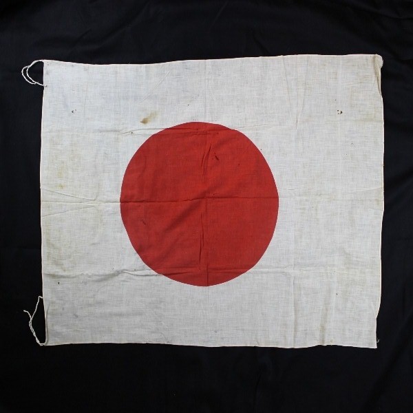 Japanese national / good luck flag - Fabric construction - 34in x 29in