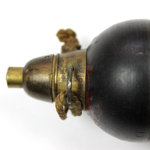 Type 89  grenade / mortar round w/ cap and copper insert