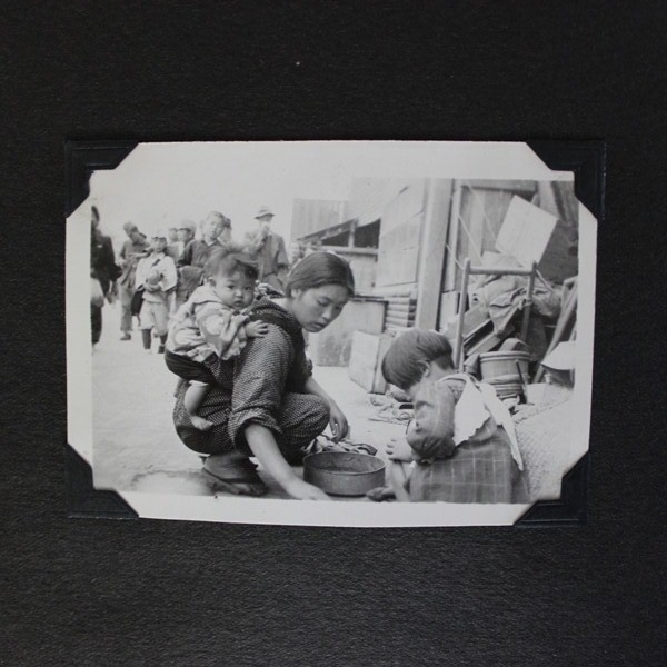 USS Sevier (APA-233) photo album / pennant / Document lot / Misc.