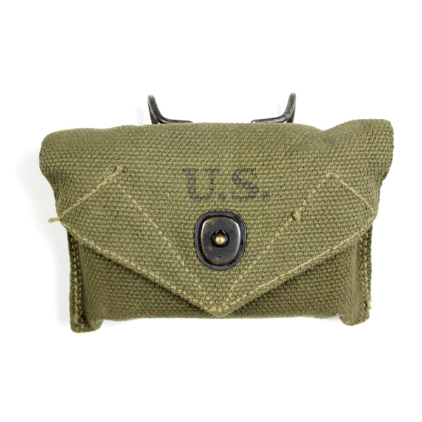 M1942 First aid packet pouch w/content - 1944