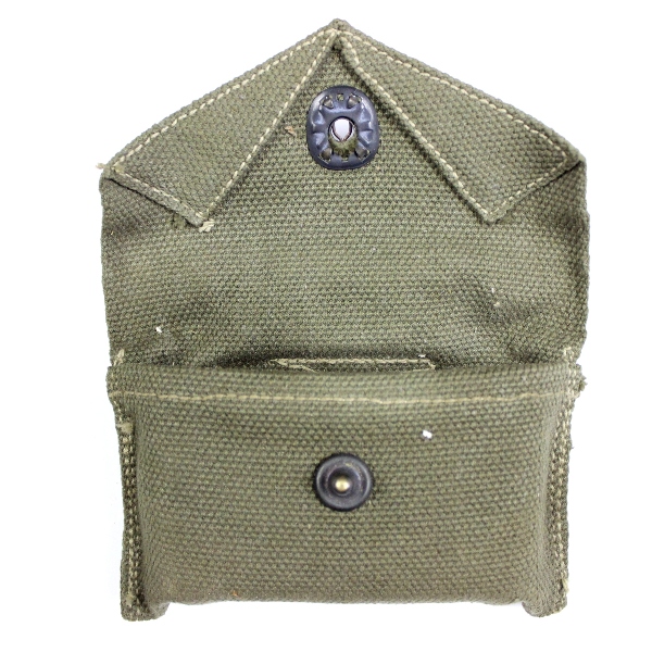 M1942 First aid packet pouch w/content - 1944