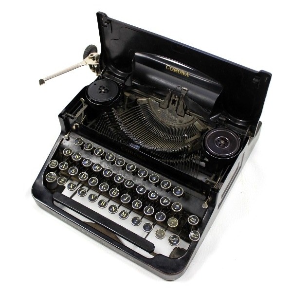 Officers typewriter w/ field carrying case - Nice!