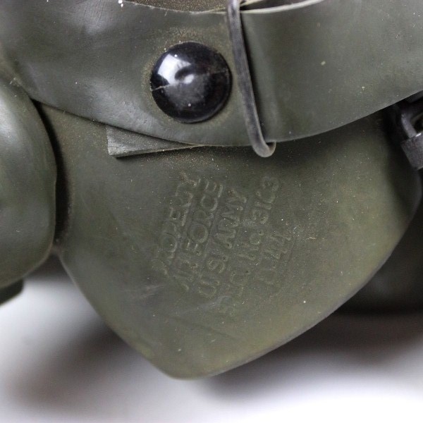 USAAF A14 oxygen mask w/ original box and accessories