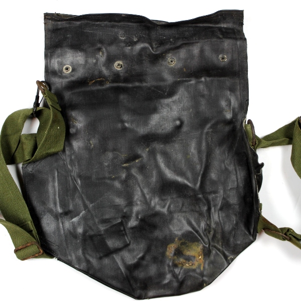 Scarce M7 'D-Day' assault  gasmask bag