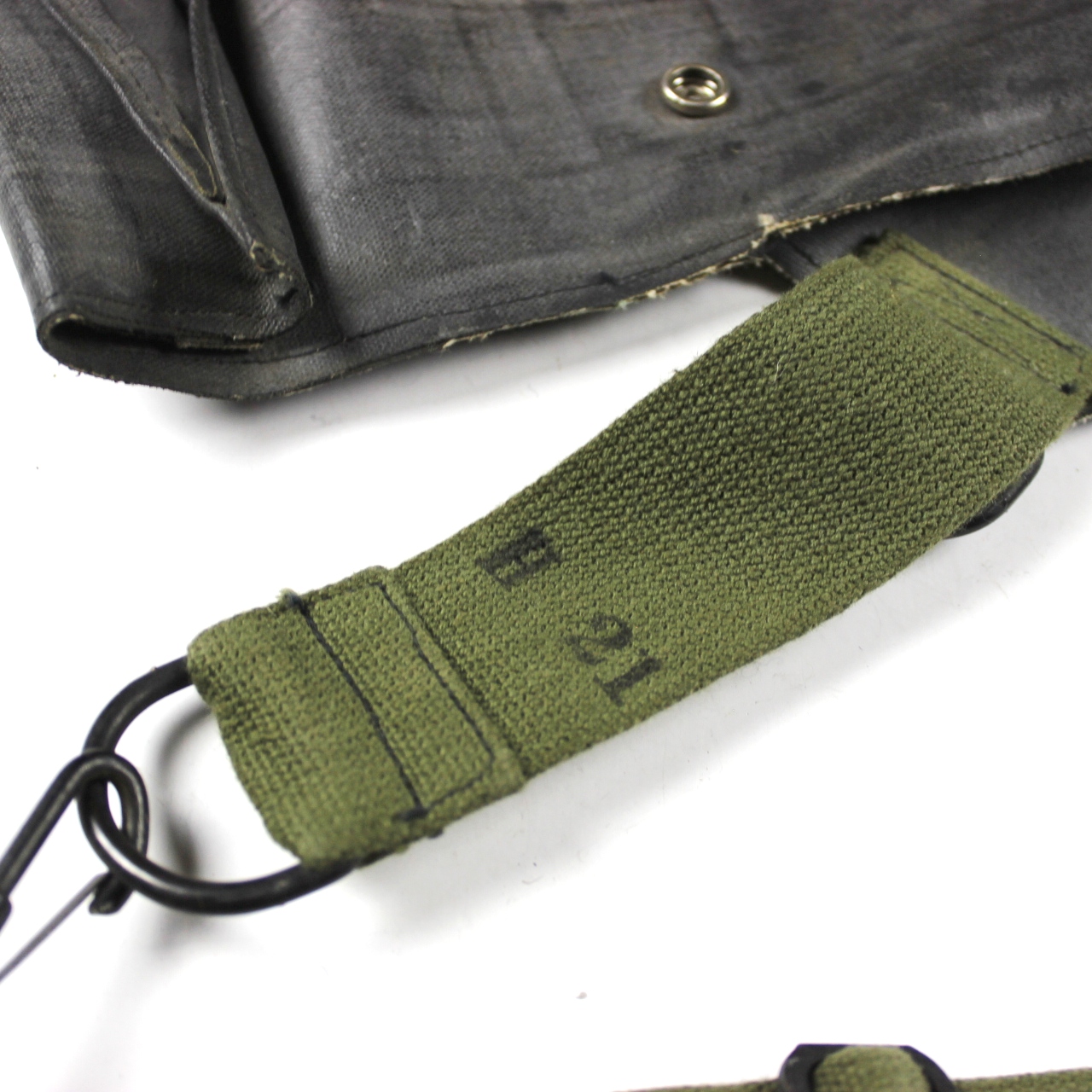 Scarce M7 'D-Day' assault gasmask bag