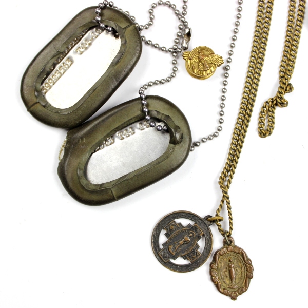 US Army dog tags w/ silencers, religious medals, misc. lot