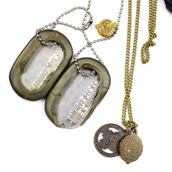 US Army dog tags w/ silencers, religious medals, misc. lot