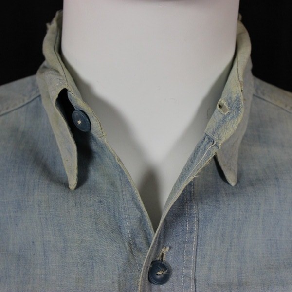 US Navy chambray utility shirt - ID’ed - USS Tarazed