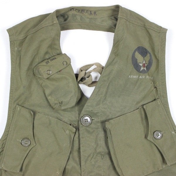 USAAF type C1 emergency sustenance vest - Identified