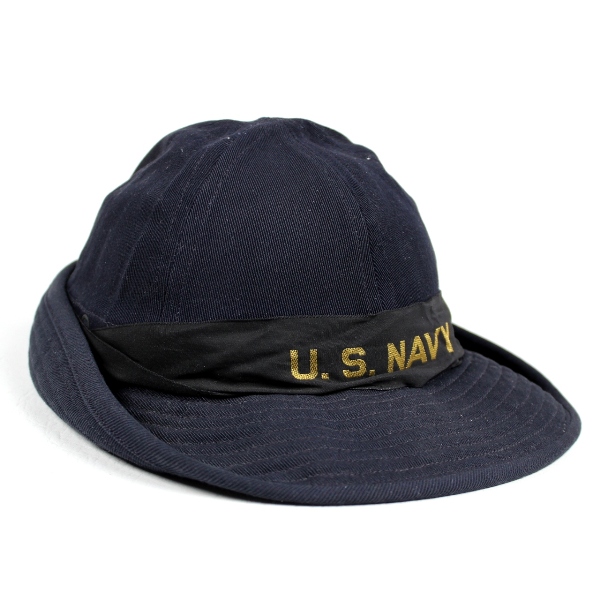 US Navy WAVES dress hat w/ rain cover