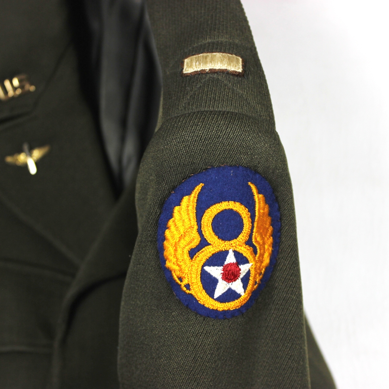 USAAF officer's Ike jacket - 8th AF/ bullion wings