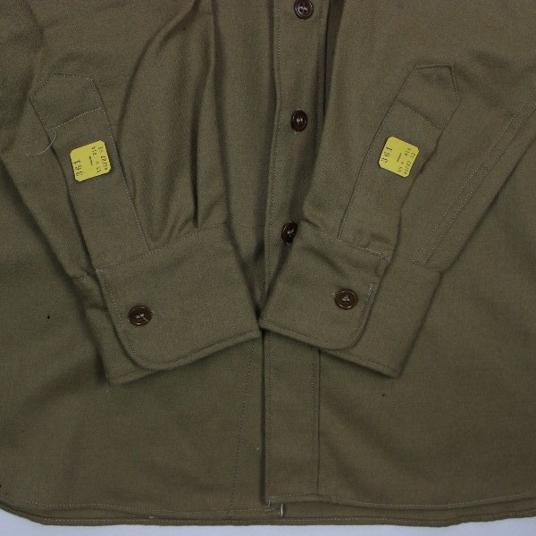 44th Collectors Avenue - USMC enlisted men brown wool shirt